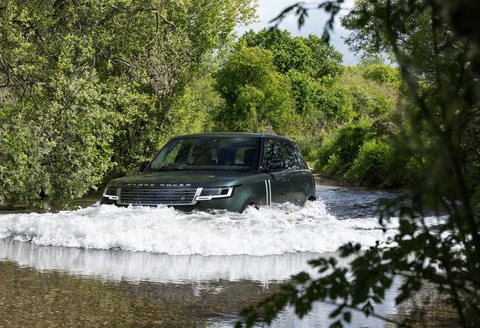 Range Rover Electric (2026) : 550 ch, 600 km d’autonomie et recharge en 22 minutes #12