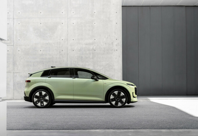 Hier is de nieuwe Audi A2 e-Tron!  #6
