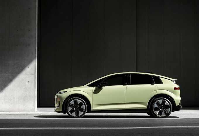 Hier is de nieuwe Audi A2 e-Tron!  #3