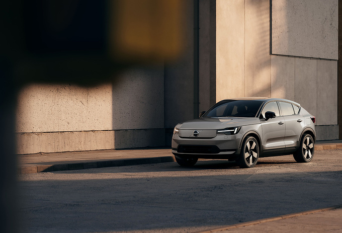 Volvo EX40/EC40/XC40 (2027) : les électriques plus abordables et l'essence plus onéreuse #7