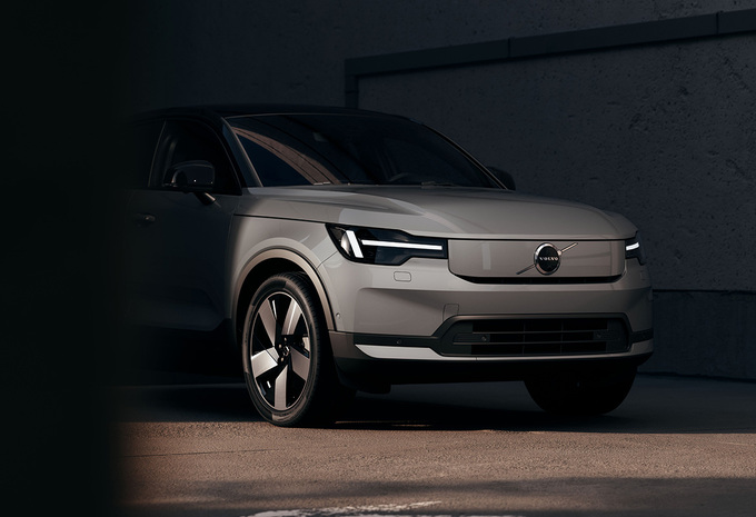 Volvo EX40/EC40/XC40 (2027) : les électriques plus abordables et l'essence plus onéreuse #8