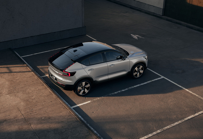 Volvo EX40/EC40/XC40 (2027) : les électriques plus abordables et l'essence plus onéreuse #11