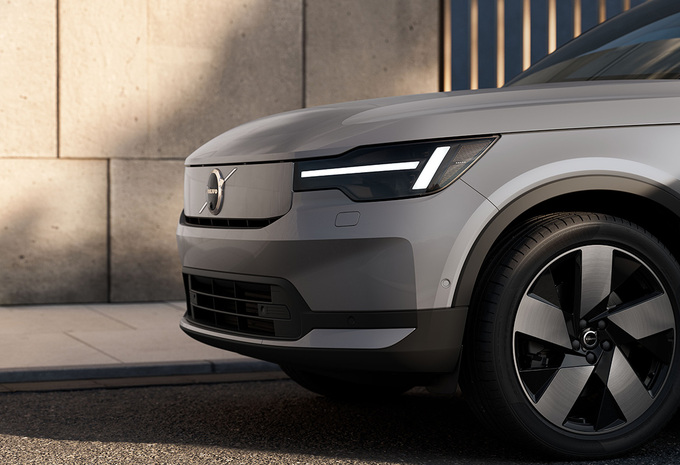 Volvo EX40/EC40/XC40 (2027) : les électriques plus abordables et l'essence plus onéreuse #18