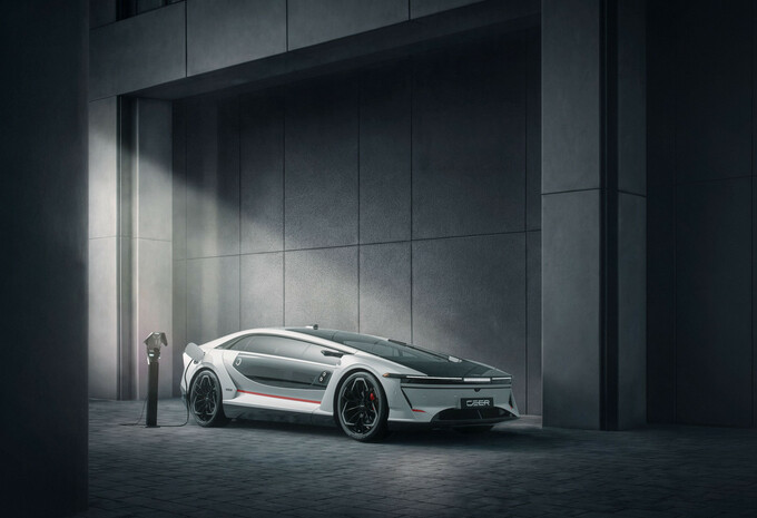 Officieel: Ceer Exobot Berline & Exobot SUV (2027) - made in Saoudi Arabia