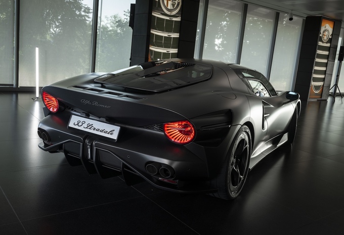 Alfa Romeo 33 Stradale Perla Nera