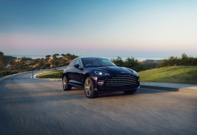 Officiel: Aston Martin DBX GT