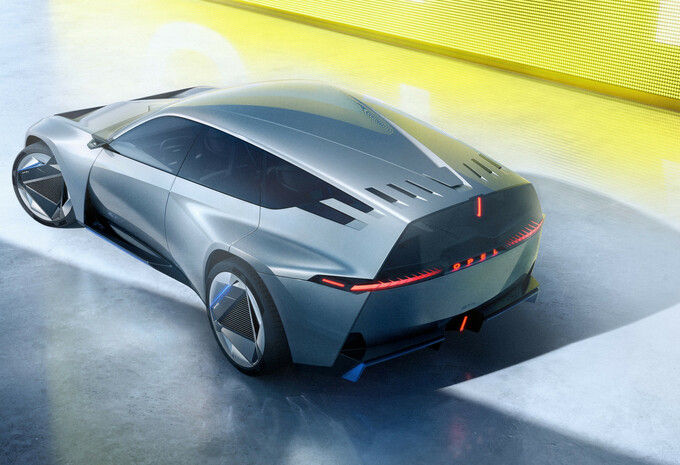 Opel tente de réinventer le break avec le STX Concept #8