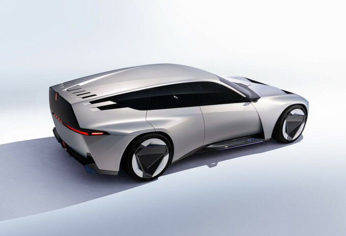 Opel tente de réinventer le break avec le STX Concept #5