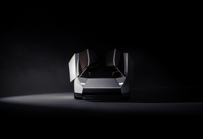 Officiel: Tesla Roadster