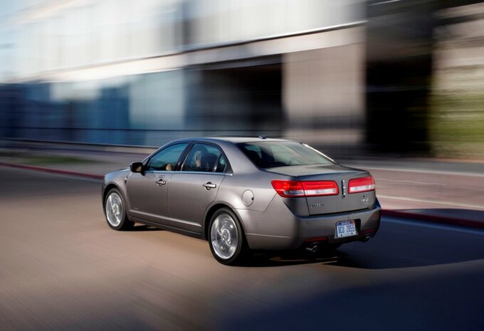 Lincoln MKZ Hybrid #3
