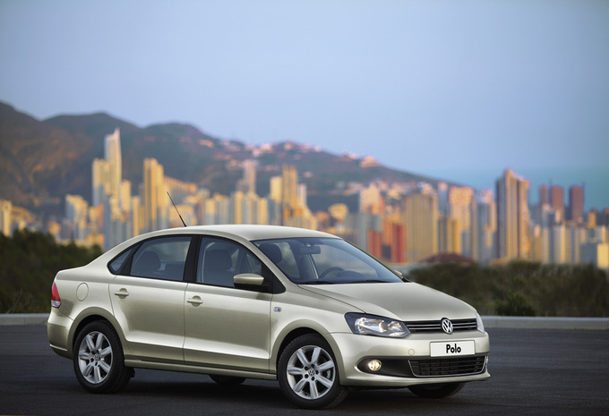 Volkswagen Polo Saloon #2