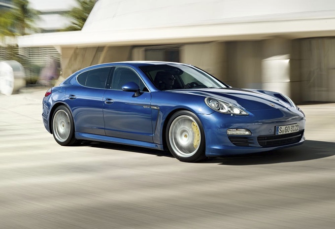 Porsche Panamera S Hybrid #2