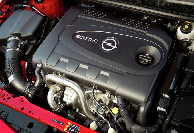 Opel Astra 2.0 l CDTI biturbo #4