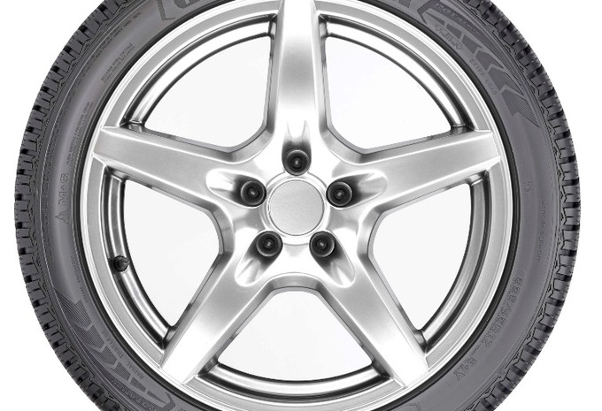 Goodyear UltraGrip 8 Performance #2