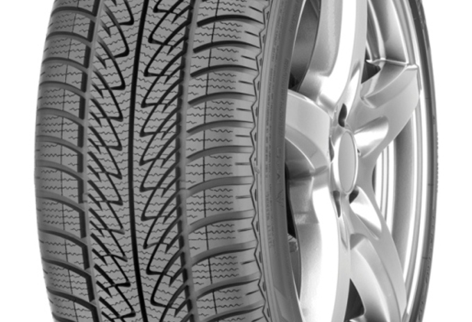 Goodyear UltraGrip 8 Performance #3