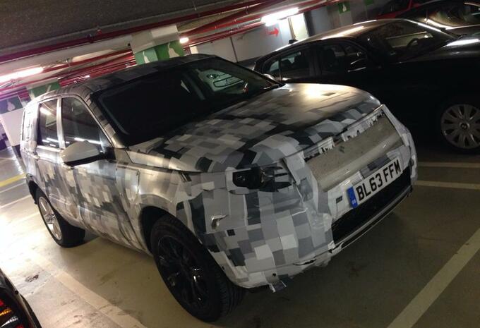 Le futur Land Rover Discovery Sport surpris à Bruxelles #1