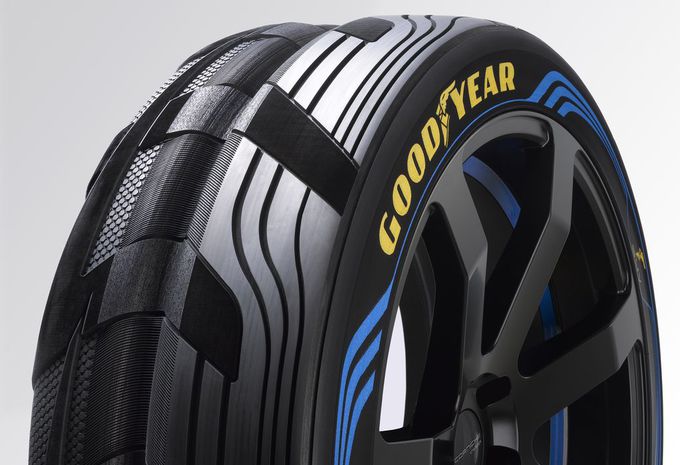 Goodyear présente un concept de pneu à double empreinte #1