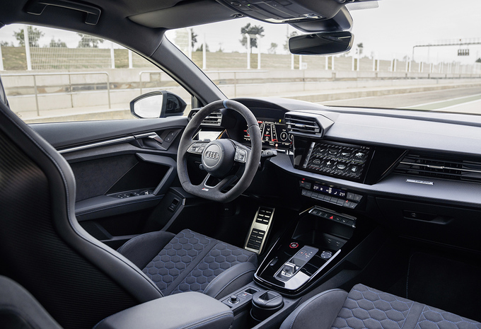 Review Audi RS3 Performance