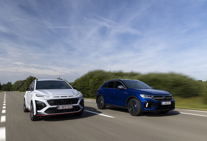 Wie wint duel tussen Hyundai Kona N en. Volkswagen T-Roc R?