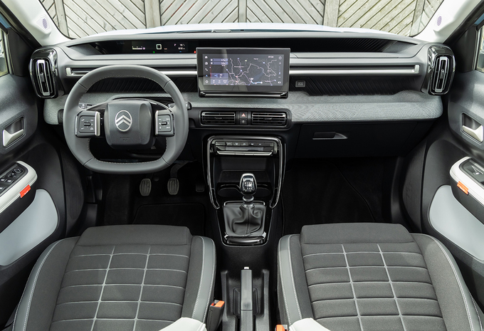 Foto's Review Citroën C3 1.2 Turbo (2024) - Eerste Test AutoGids