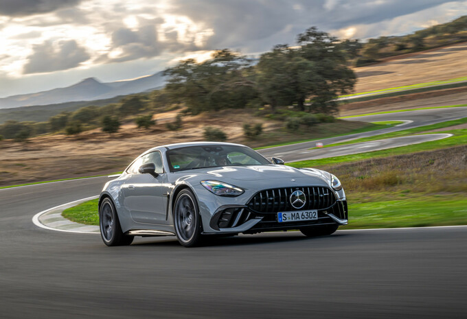 Review Mercedes-AMG GT 63 Pro
