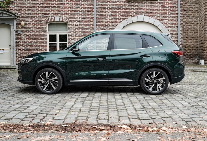 Review MG ZS Hybrid+ (2024)