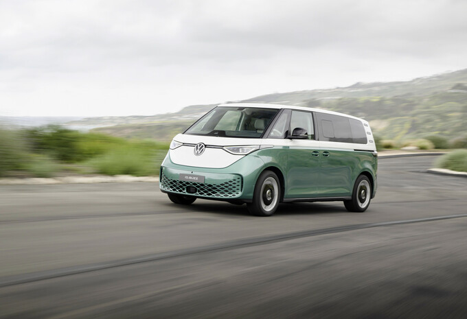 Volkswagen ID.Buzz LWB (2025)  #1