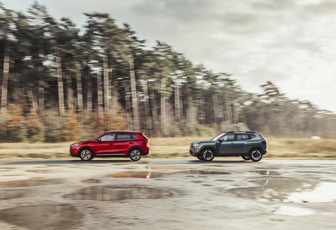 dacia-duster-hybrid-vs-mg-zs-hybridplus-13.jpg