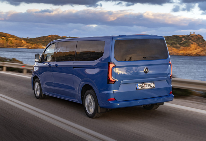 Review VW Caravelle 2025