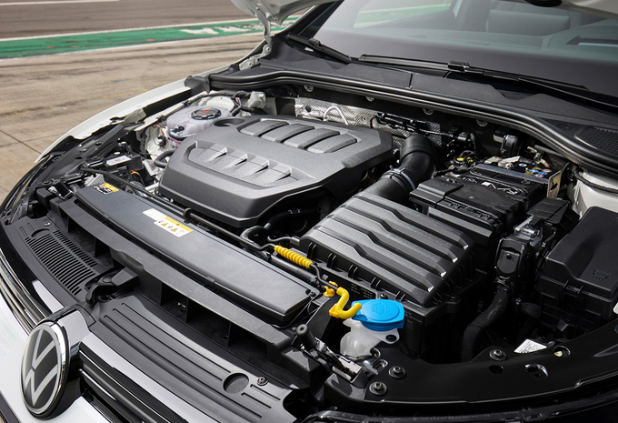 Review Volkswagen Golf GTI Clubsport (2025)