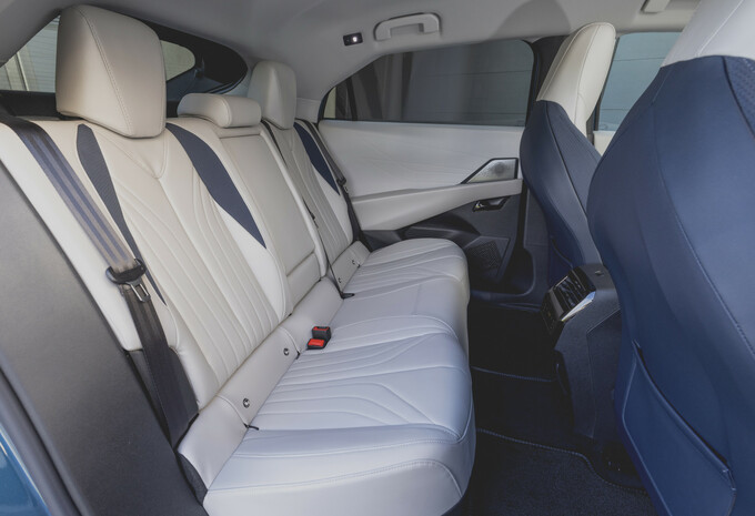 Review DS N°8 (2025) - eerste test AutoGids