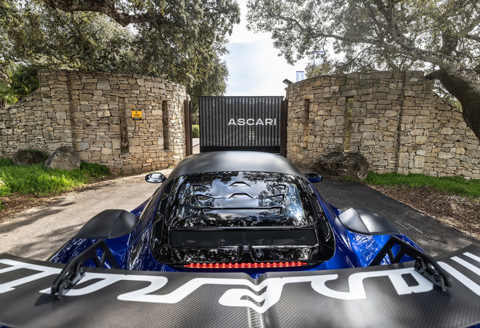 Review Maserati MC20 GT2 Stradale (2025) - test AutoGids