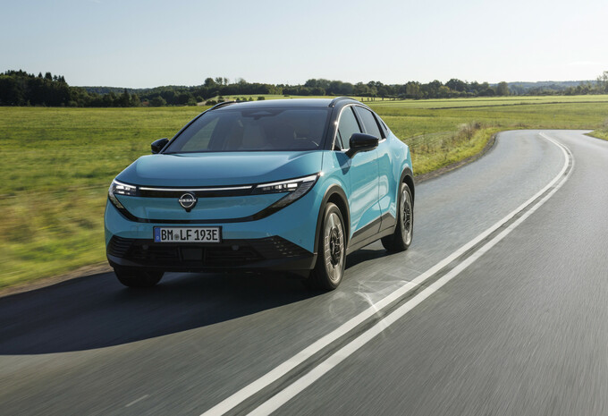 Review Nissan Leaf EV (2025) - eerste test AutoGids