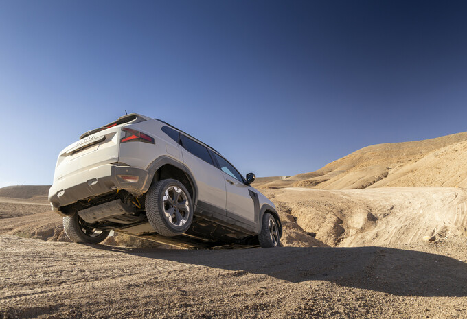 Review Dacia Duster Hybrid-G 150 4x4 