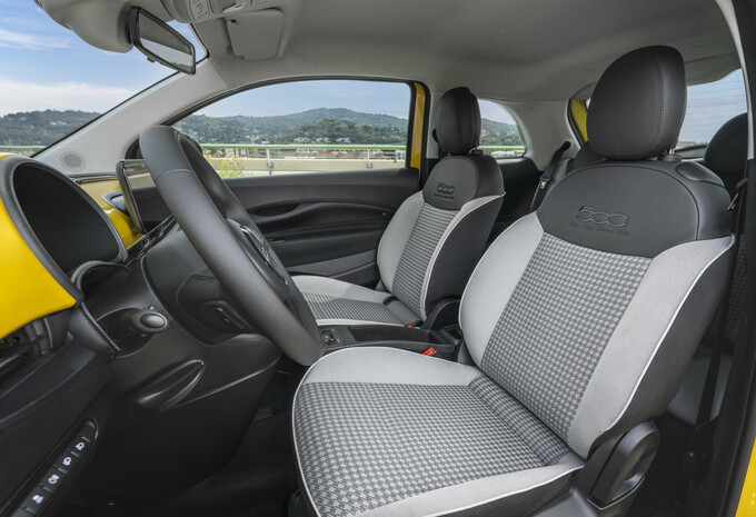 Review Fiat 500 Hybrid (2025) - eerste test AutoGids