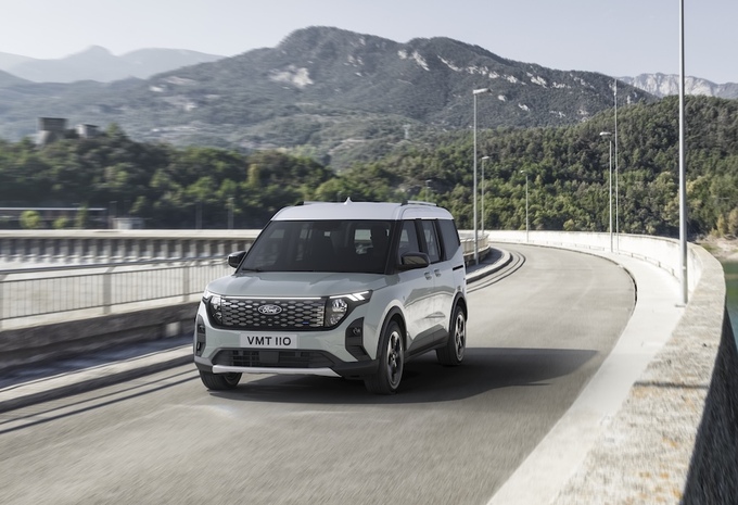 Ford e-Tourneo Courier Active