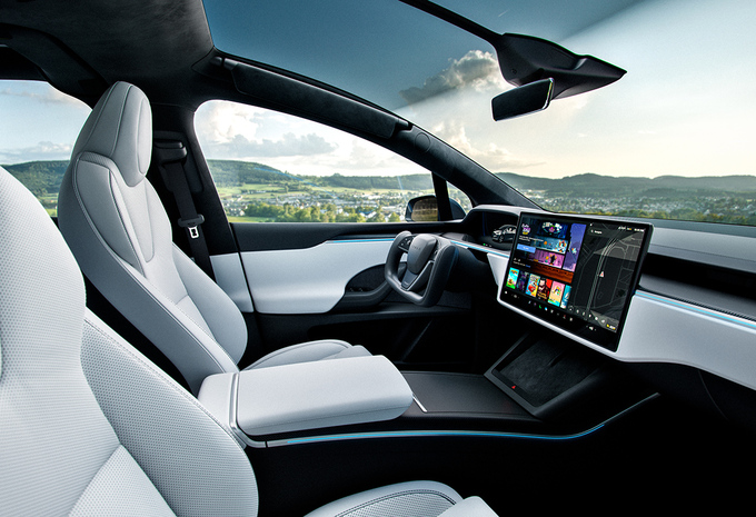 Review Tesla Model X (facelift 2026) - vliegt de Plaid nog als vanouds?