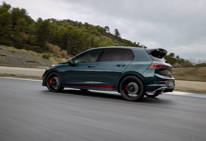 Volkswagen Golf GTI Edition 50