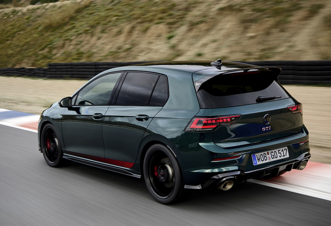 Volkswagen Golf GTI Edition 50