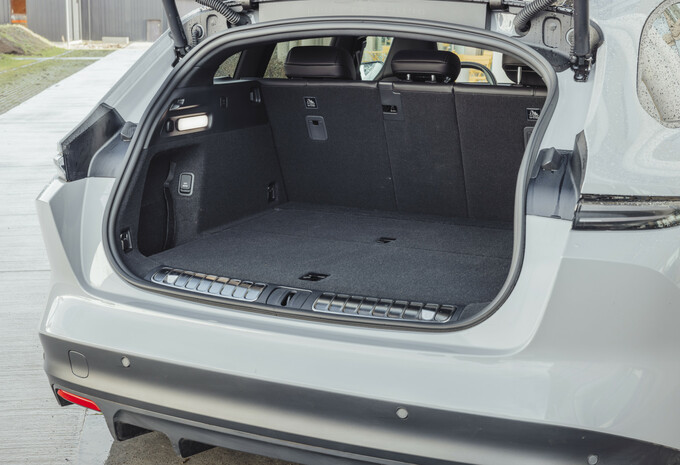 Review Nio ET5 Touring (2026) – design boven functionaliteit? #8