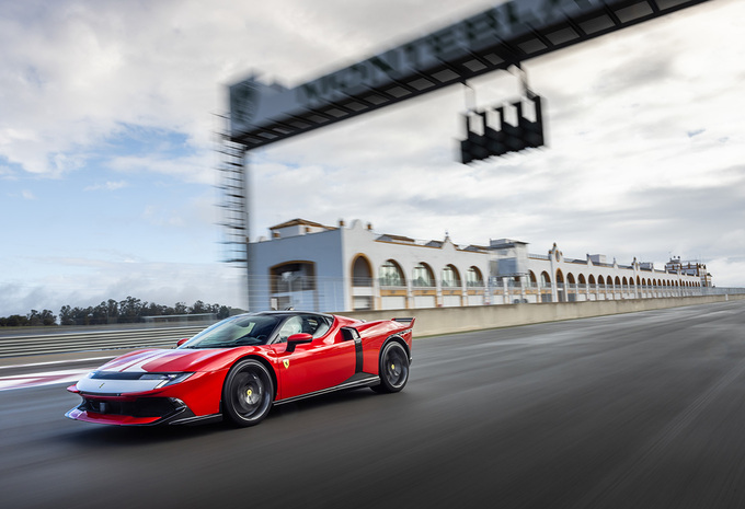 Review Ferrari 849 Testarossa 