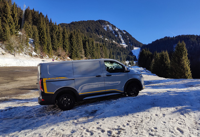 Ford E-Transit Custom AWD