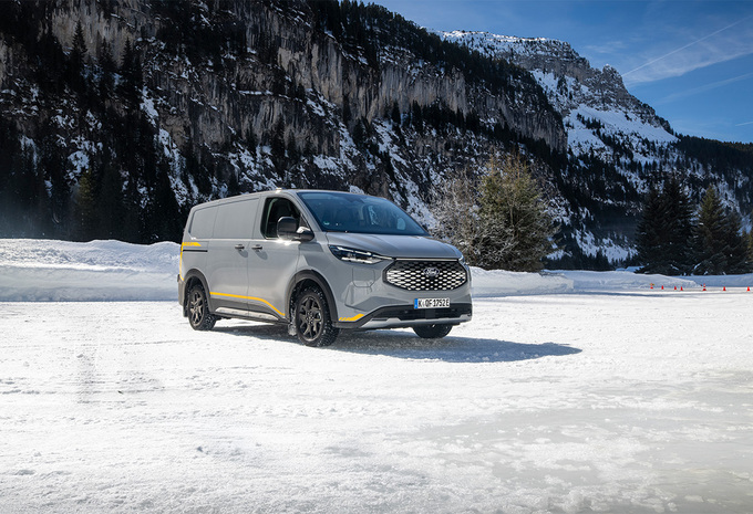 Ford E-Transit Custom AWD