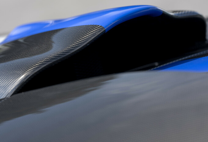 Review Aston Martin Valhalla (2026) - eerste test AutoGids