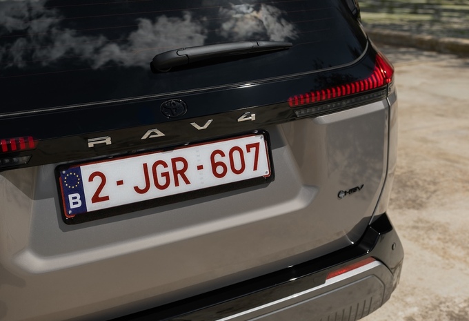 Toyota RAV4 HEV 2026