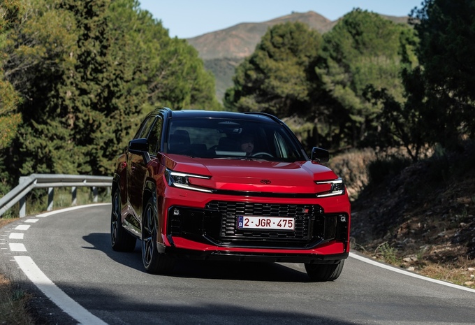 Toyota RAV4 HEV 2026