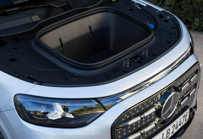 Review Mercedes GLB Electric (2026)