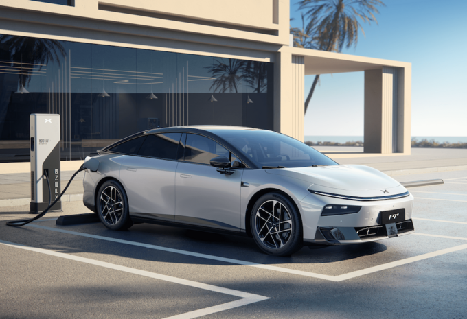 Review Xpeng P7+ (2026) - slanke limousine met snelle laadtijden en scherpe prijs