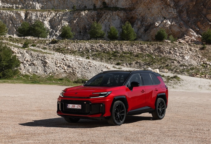 Toyota RAV4 HEV 2026