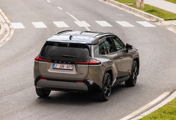 Toyota RAV4 HEV 2026